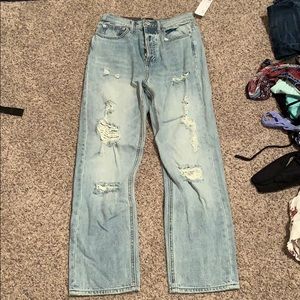 Light wash w rips throughout - BDG